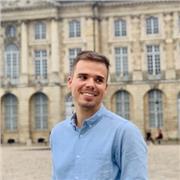 Professeur polyglotte donne des cours de Français langue étrangère